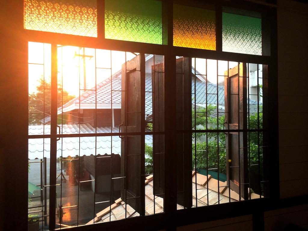 Green House Backpacker Hostel Chiang Mai Bagian luar foto
