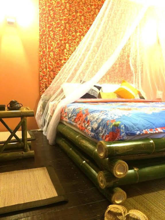 Green House Backpacker Hostel Chiang Mai Bagian luar foto