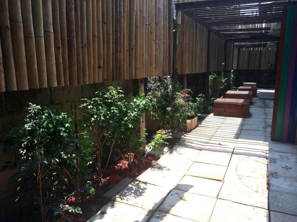 Green House Backpacker Hostel Chiang Mai Bagian luar foto